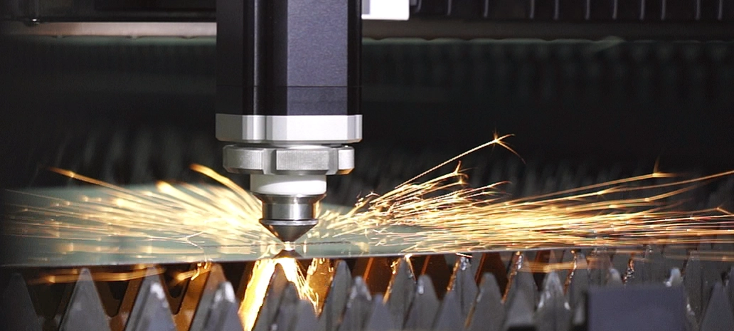 Laser CO2 vs. Laser a fibra: quali sono le tue opzioni (2).webp