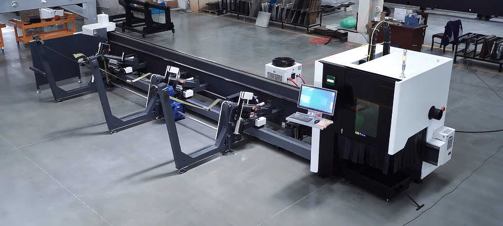 Macchina per il taglio laser di tubi ad alta velocità V12 (2).webp