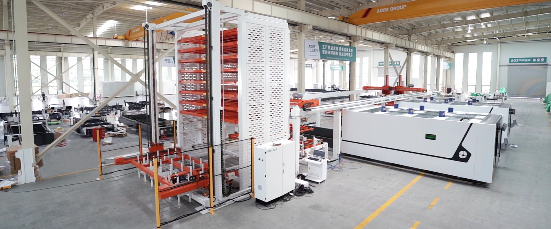 Automazione della macchina per il taglio laser in fibra Aorelaser (2).webp