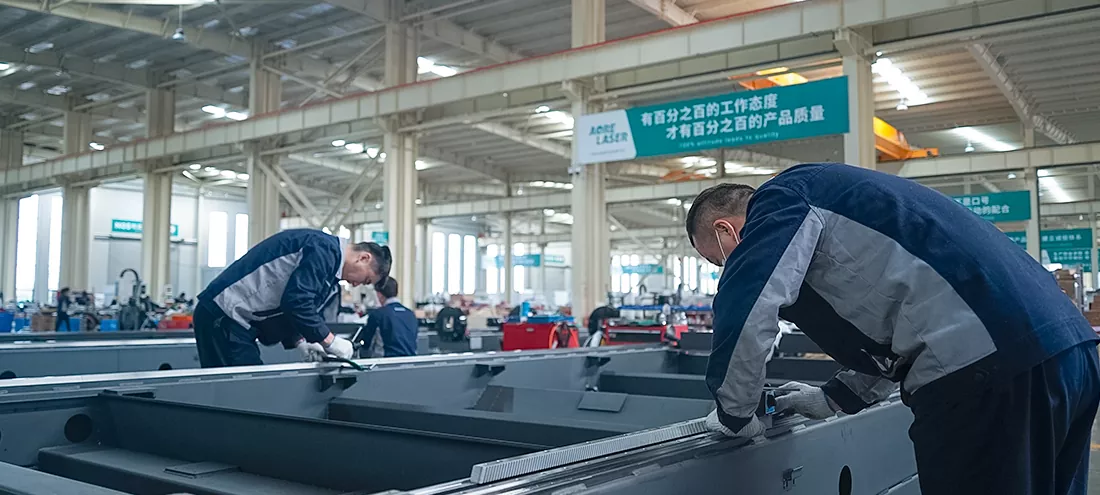 Calibrazione e manutenzione del taglierino laser CNC.webp