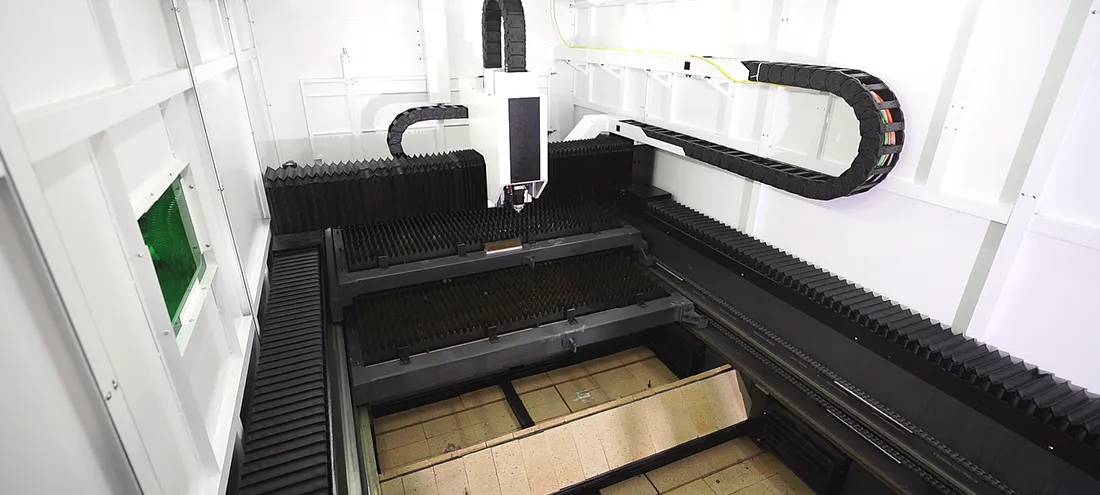 Macchina per taglio laser.webp